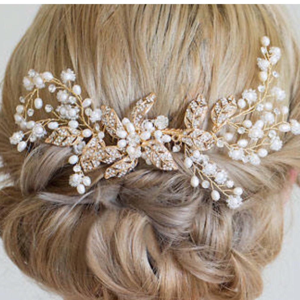 Bridal hair piece gold